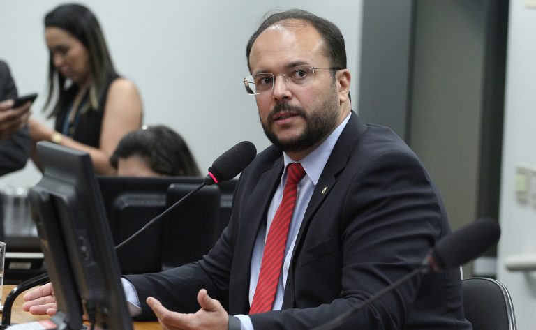 Projeto prevê que gestante receba orientações sobre prevenção de acidente com crianças