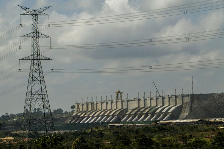 Conta de luz terá bandeira amarela em maio, decide Aneel