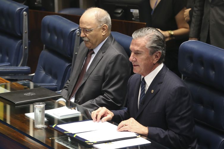Moraes dá 48 horas para defesa informar estado de saúde de Collor
