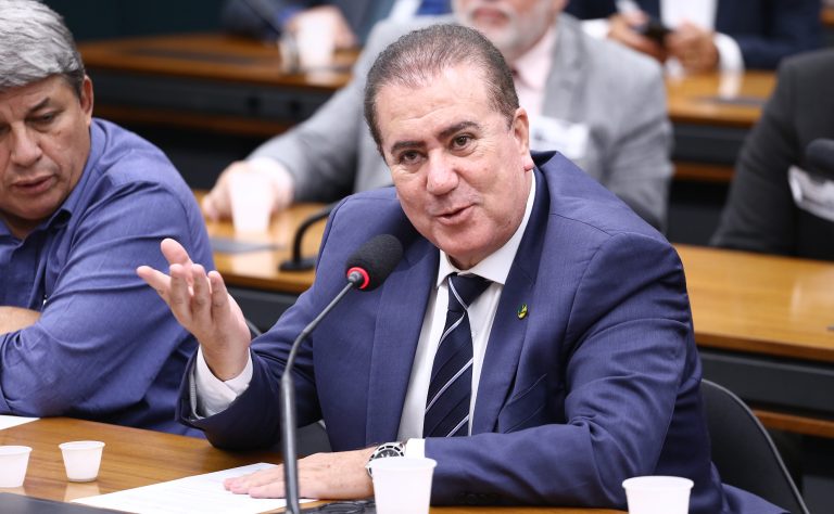 Projeto regulamenta cláusula de não concorrência em contratos de trabalho