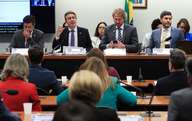 Camilo: novas regras para EaD protegem população e garantem qualidade