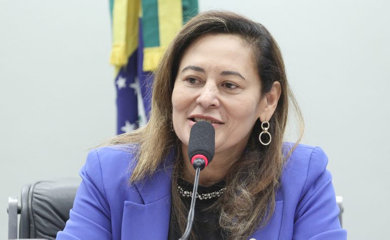 Comissão aprova projeto que prevê instalação de mamógrafos em barcos para atender ribeirinhas