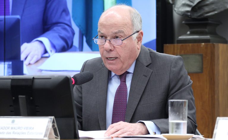 Comissão ouve ministro Mauro Vieira sobre asilo a ex-primeira dama peruana