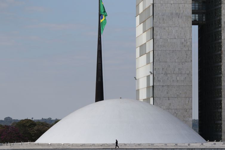 Projeto de novo marco do licenciamento ambiental chega ao Senado