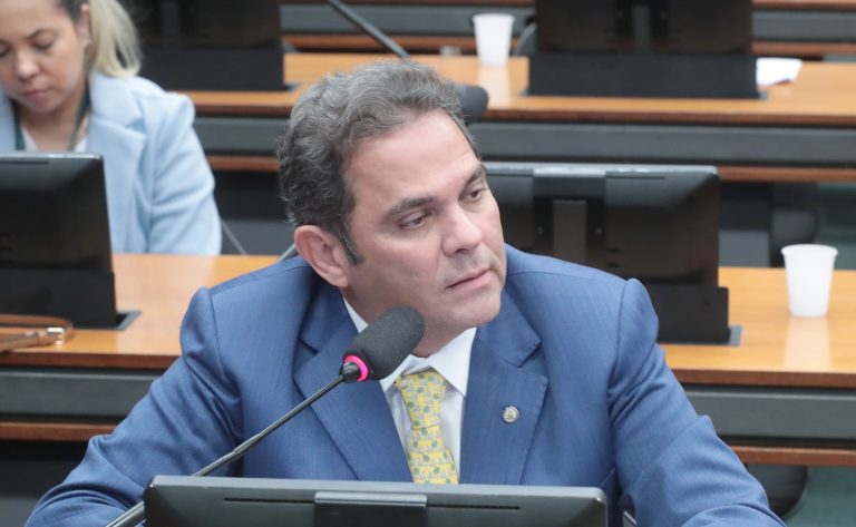 Comissão aprova alterações na MP que amplia uso do Fundo Social do pré-sal