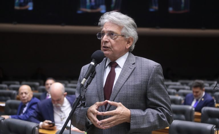 Comissão aprova regras para processo administrativo tributário e solução consensual de conflitos