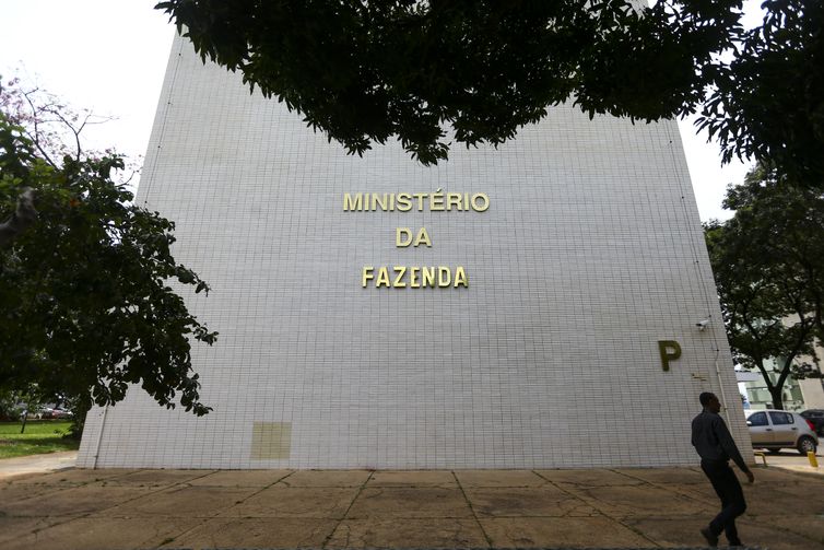 Governo publica conjunto de medidas alternativas ao IOF; veja mudanças