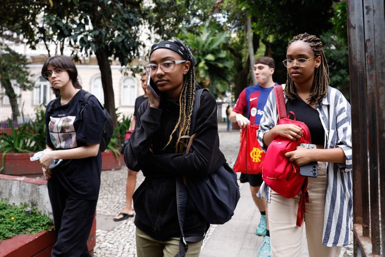 Inscrições para o Enem 2025 terminam nesta sexta