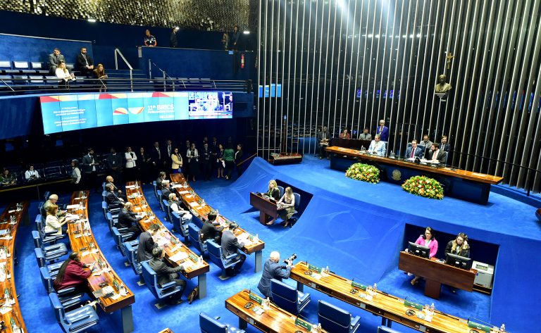 Parlamentares do BRICS querem comércio justo, saúde acessível e IA ética