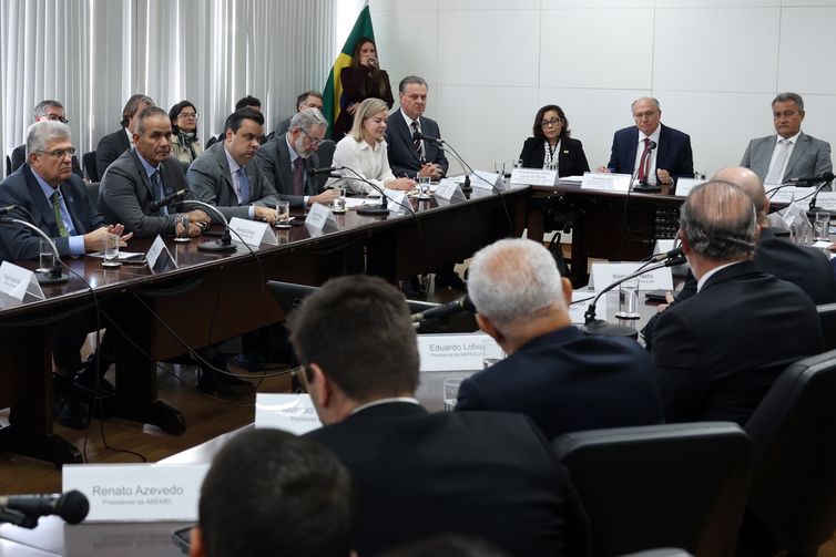 Agronegócio teme perda de safras e apoia negociação do governo com EUA