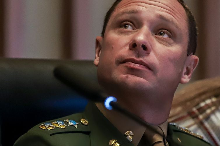 Cid reafirma que Bolsonaro leu minuta golpista durante reunião
