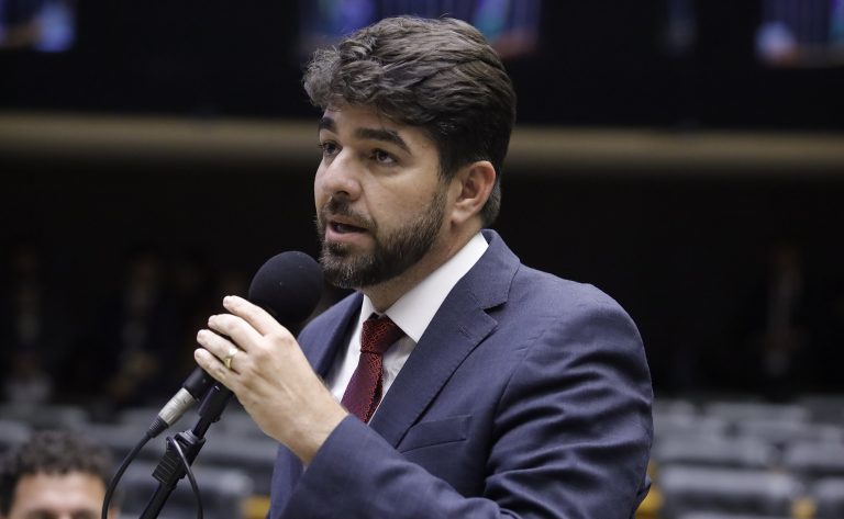 Comissão aprova inclusão de adrenalina autoinjetável na lista de medicamentos fornecidos pelo SUS