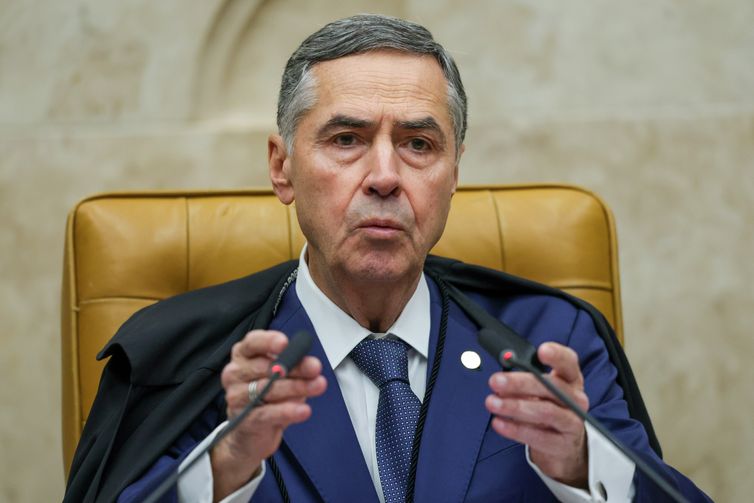 Barroso vota para proibir retorno de vítimas de violência ao exterior