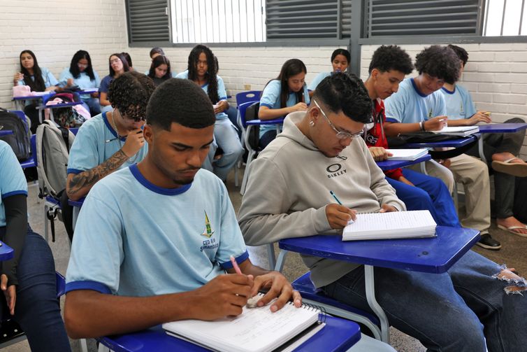Pé-de-Meia: nascidos em maio e junho recebem 6ª parcela