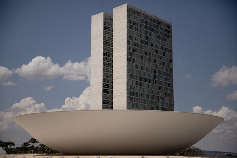 CPMI do INSS aprova pedido de prisão preventiva de 21 investigados