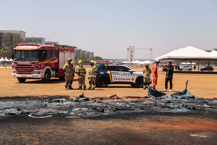 Polícia prende suspeito de incendiar banheiros químicos na Esplanada