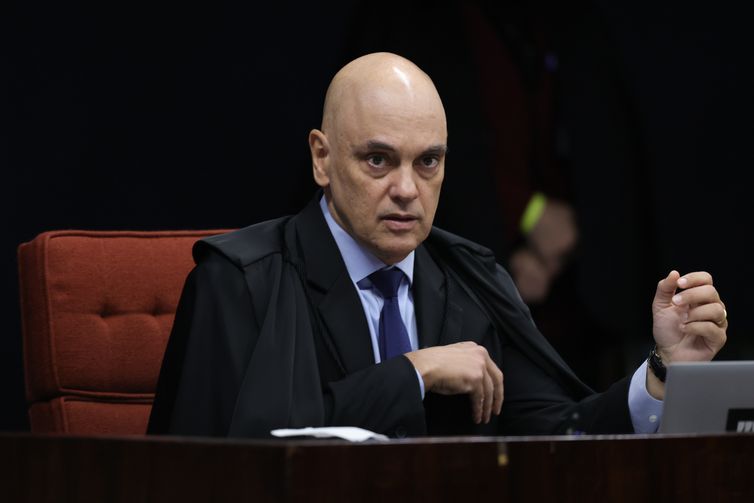 Trama golpista: Moraes vota por manter delação premiada de Mauro Cid 