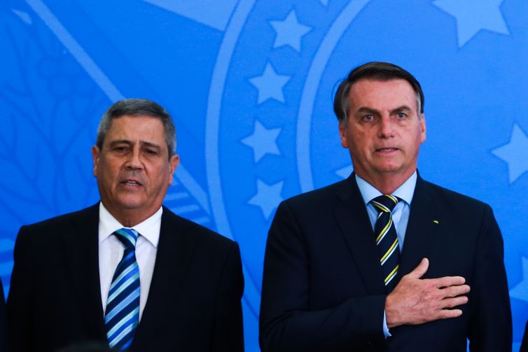 Trama golpista: STM diz que perda de patentes depende de ação do MP 