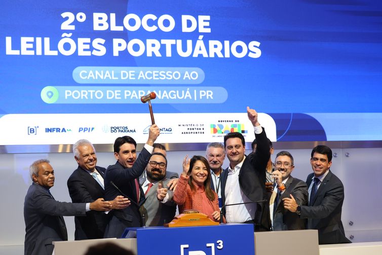 Modelo do Porto de Paranaguá deve inspirar mais leilões, diz ministro