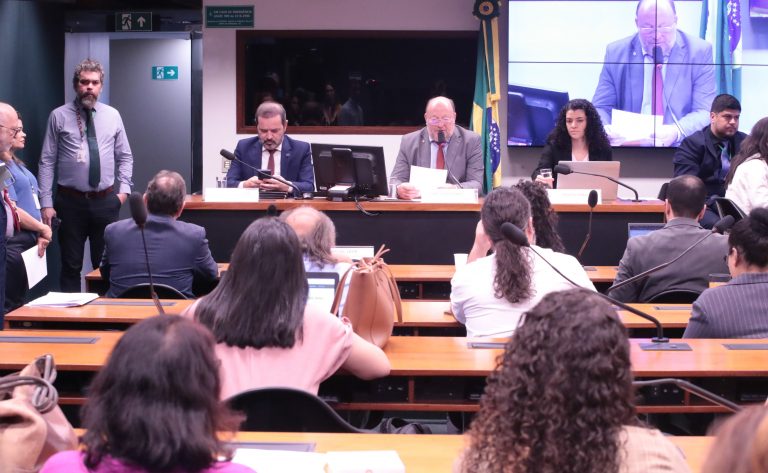 Movimentos socioambientais pedem cautela na análise de projetos sobre extração de minerais críticos