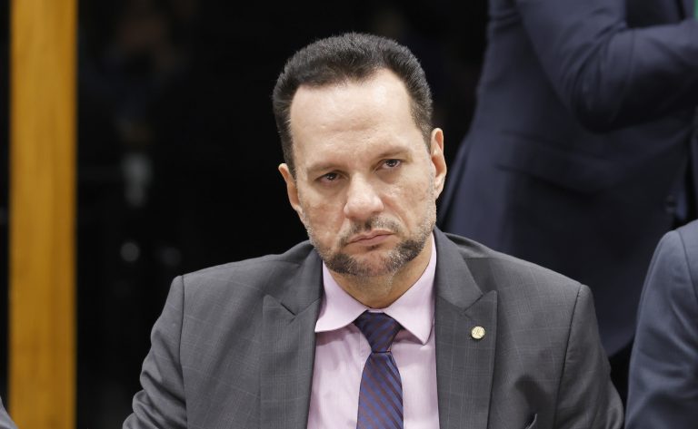 Projeto amplia para seis meses a licença-maternidade de trabalhadoras da iniciativa privada