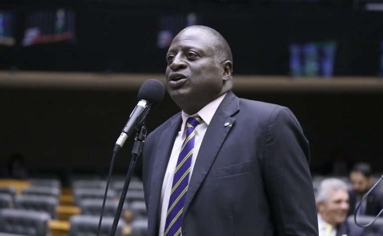 Comissão debate fundo de reparação econômica e promoção da igualdade racial