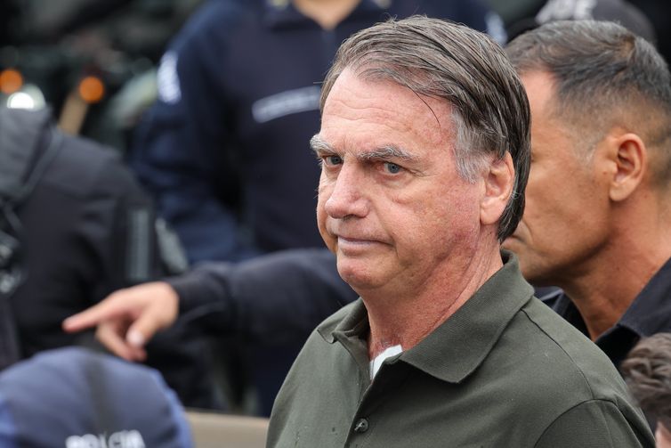 Por unanimidade, STF mantém condenação de Bolsonaro e aliados