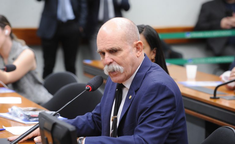 Comissão aprova punição maior para tráfico de drogas em estabelecimentos de ensino