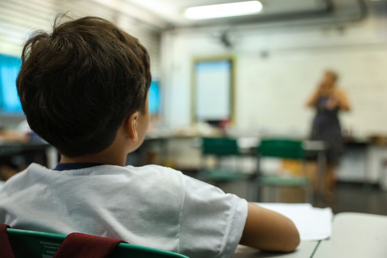 MEC pretende chegar a 100% do país com escolas integrais em 2026