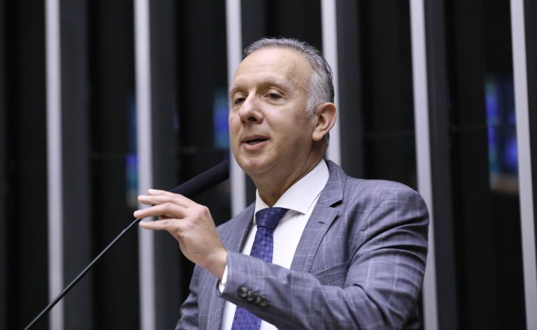 Motta designa Aguinaldo Ribeiro como relator do Redata