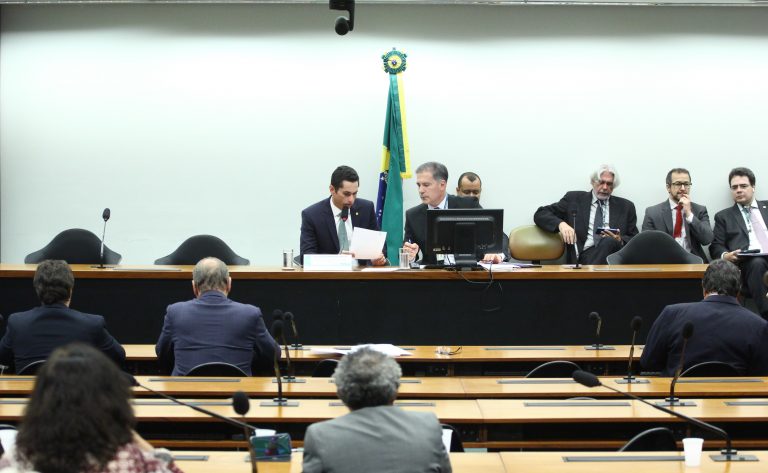 Projeto abre crédito orçamentário para financiamento de projetos de fundos regionais